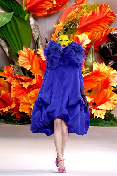 Look 9